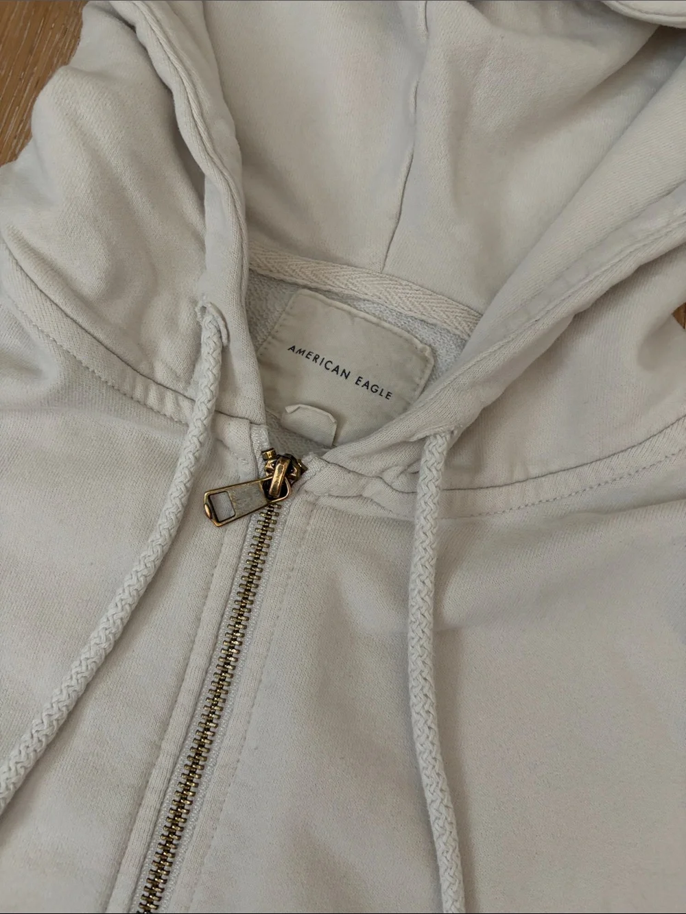 American Eagle Women’s cropped hoodie - Picture 2 of 8